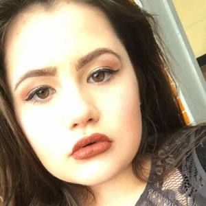 Meet your Posher, Angie